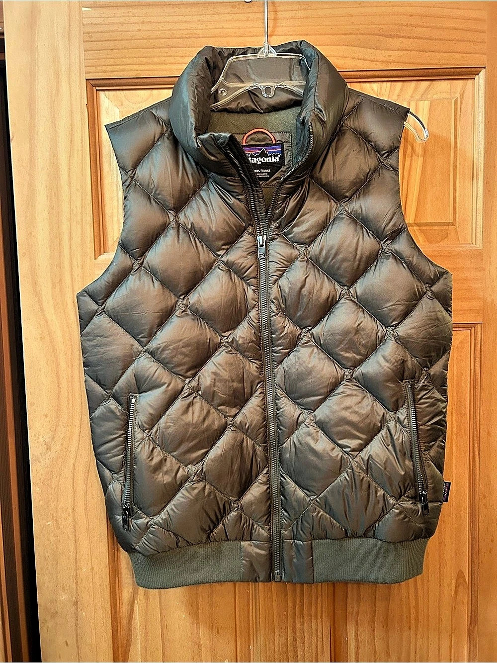 Patagonia Women's Prow Bomber Vest Full Zip Puffer Down Insulated Green Size S